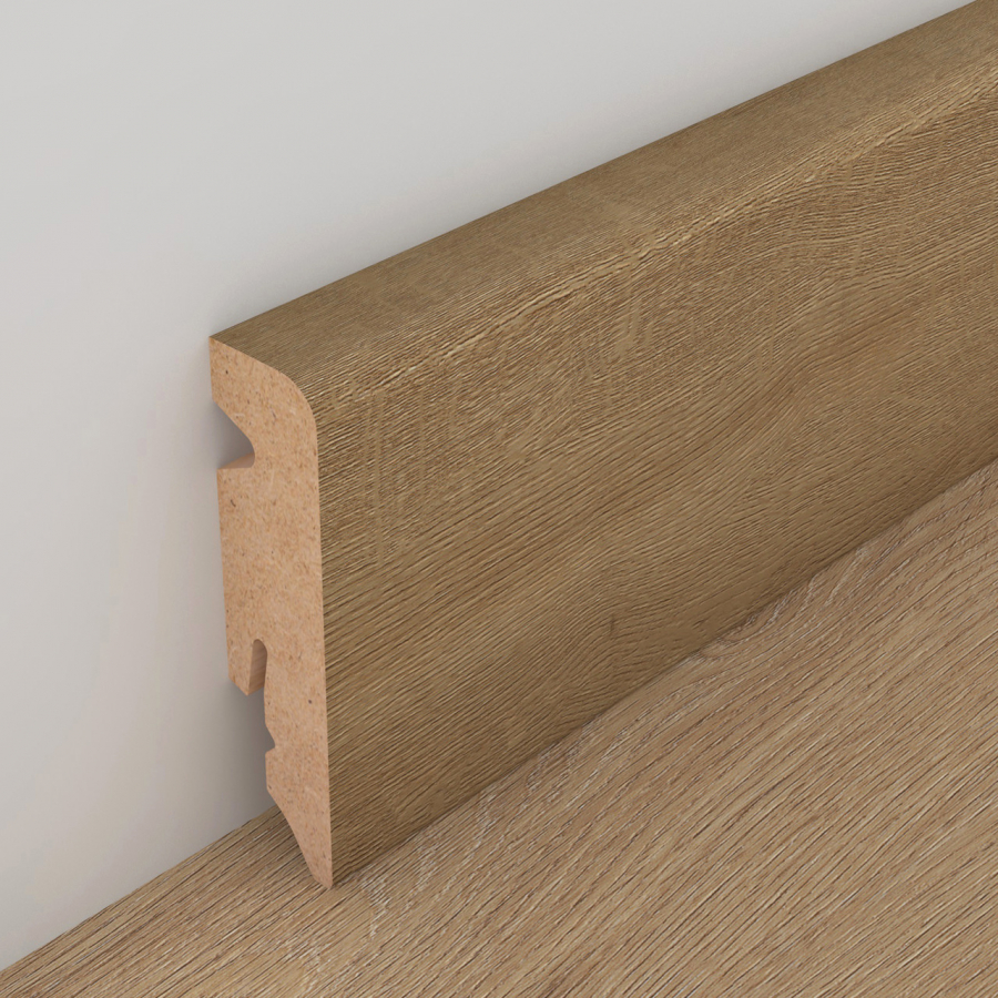 Design Fußleiste 58/15 MDF Eiche Caramel